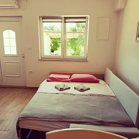Nada Apartment *